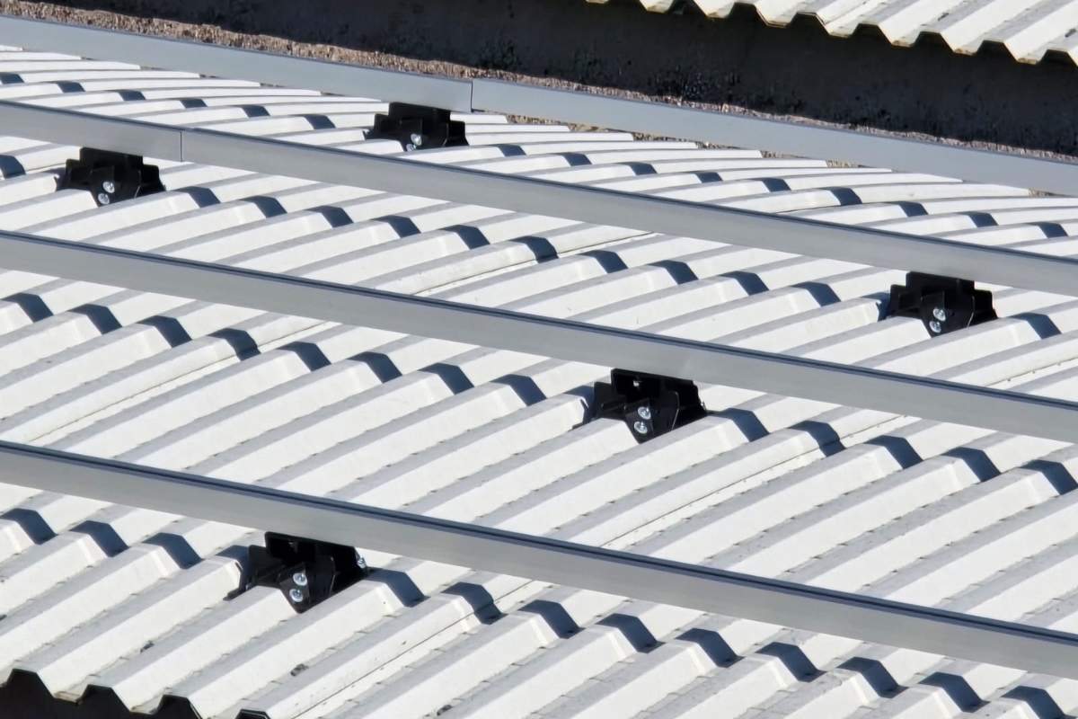 Staffe per pannelli fotovoltaici: modelli e soluzioni Nexus